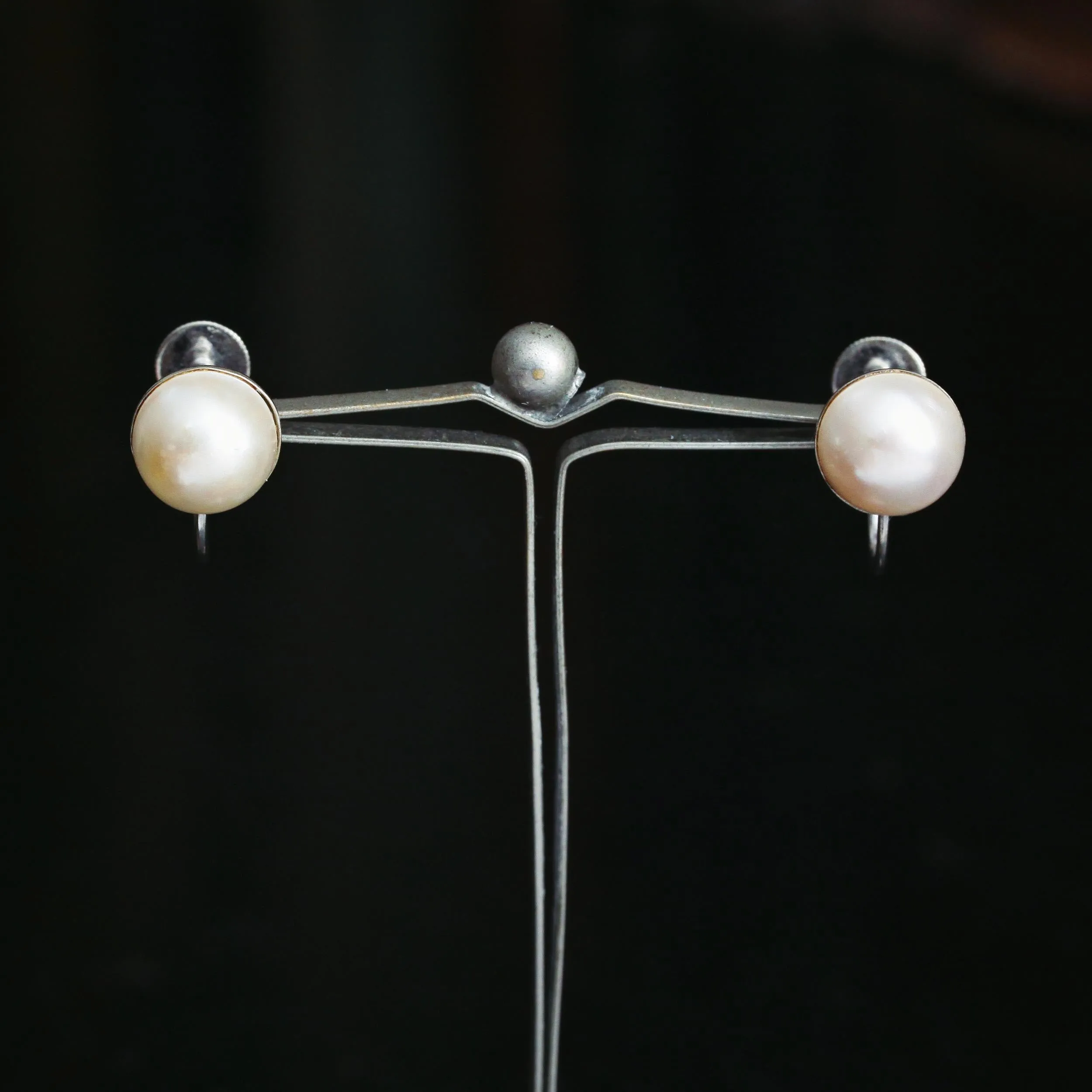 Lustrous Lovelies! Vintage Mabe Pearl Earrings